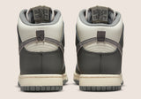 Dunk High SE Vintage Light Bone Grey