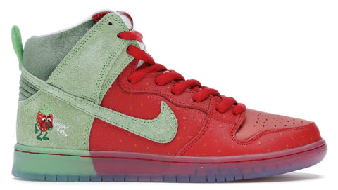 SB Dunk High Pro Strawberry Cough