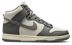 Dunk High SE Vintage Light Bone Grey